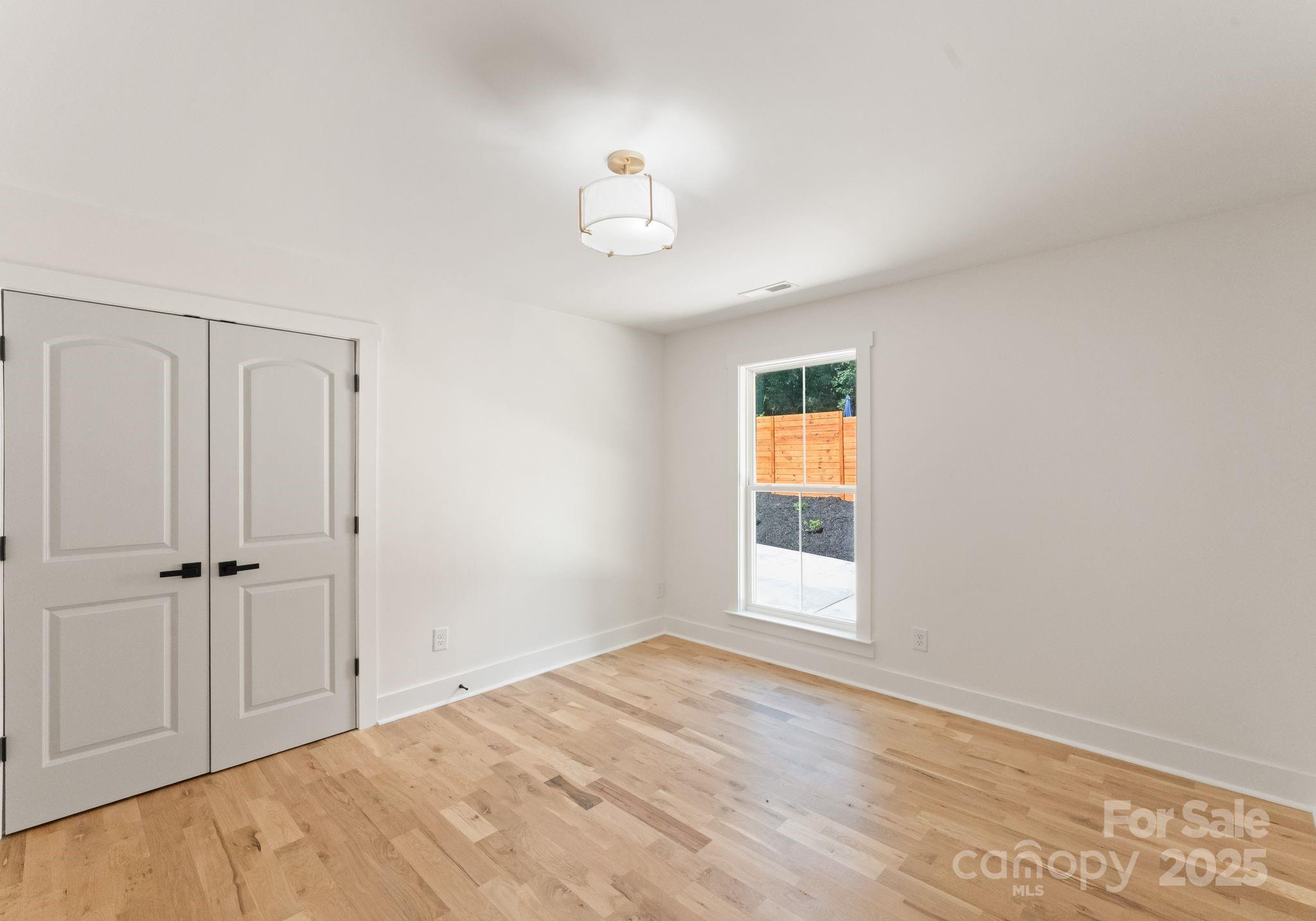 Charlotte, North Carolina, 28226, United States, 6 Bedrooms Bedrooms, ,5 BathroomsBathrooms,Residential,For Sale,1901811