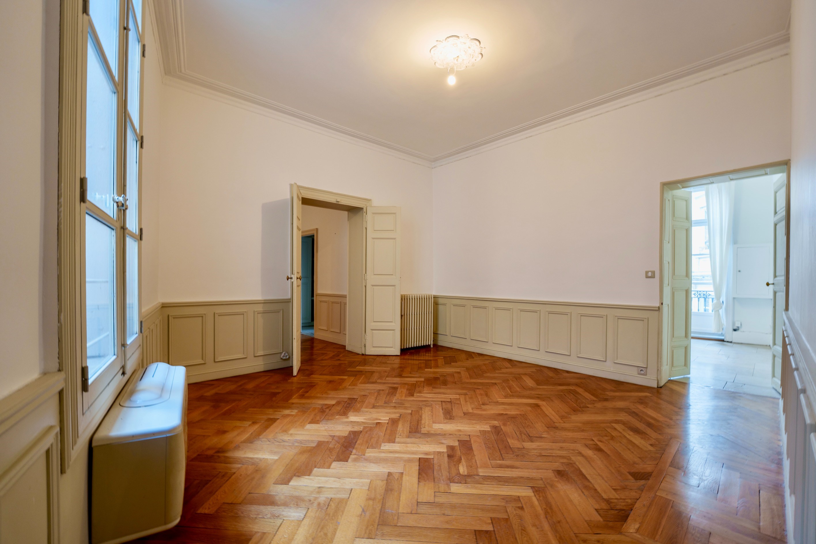  Exceptional Property in One of Montpellier’s Most Sought-After Squares - 物件實景
