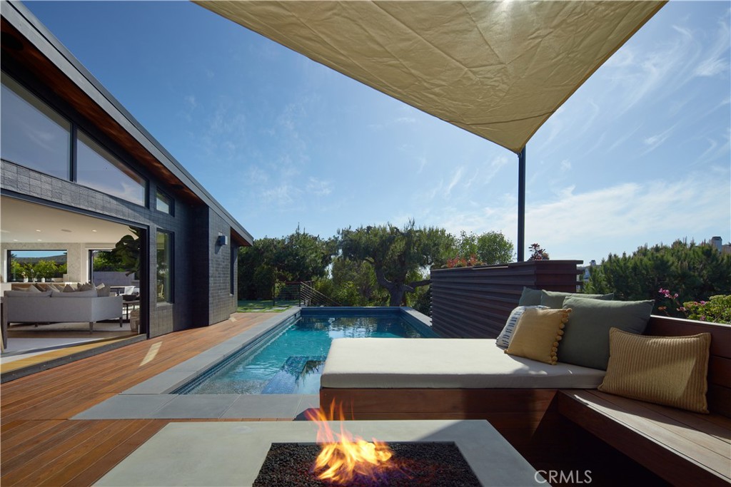 Corona del Mar, California, 92625, United States, 4 Bedrooms Bedrooms, ,5 BathroomsBathrooms,Residential,For Sale,1819361