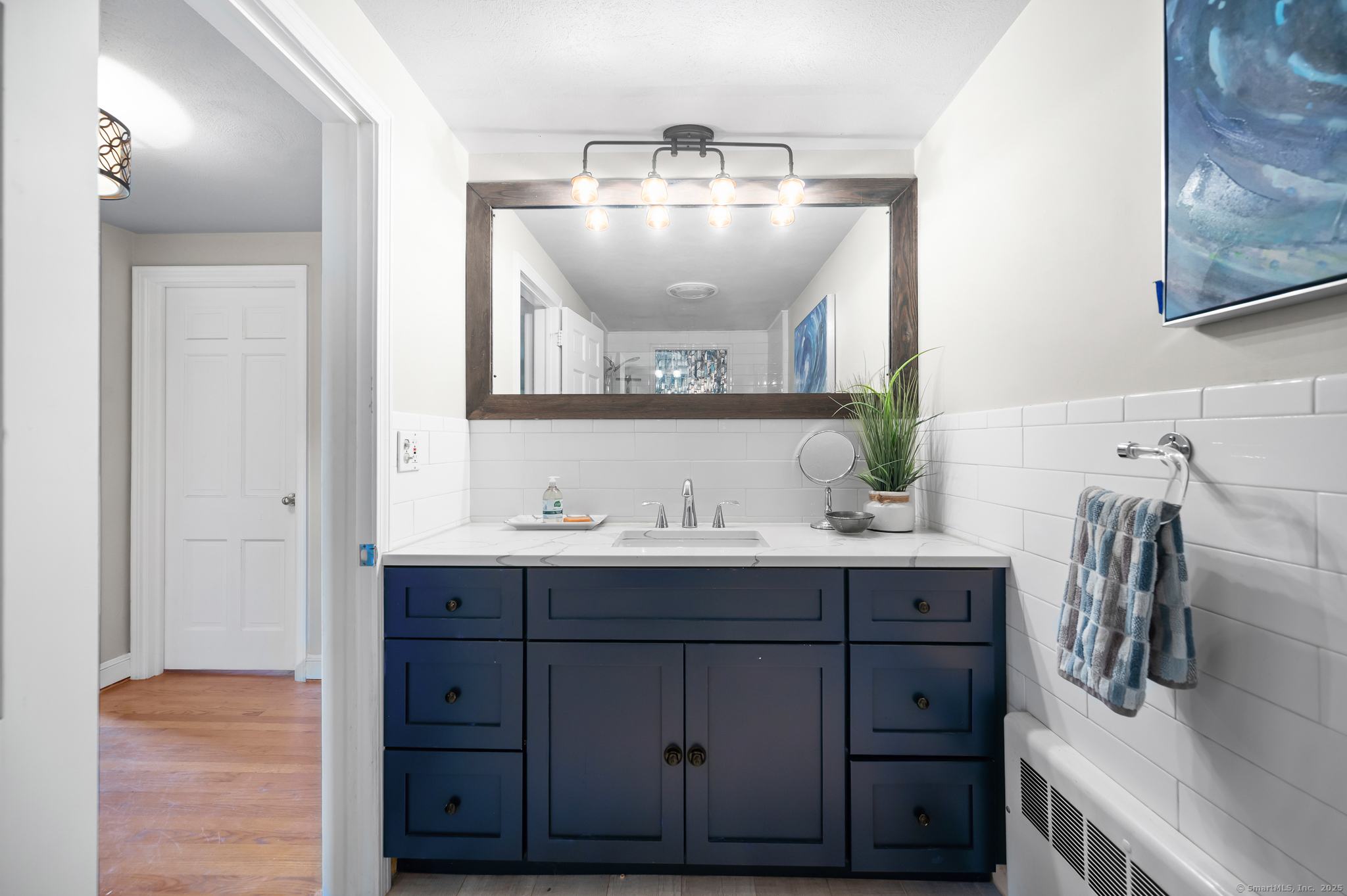 Manchester, Connecticut, 06040, United States, 4 Bedrooms Bedrooms, ,4 BathroomsBathrooms,Residential,For Sale,1988366