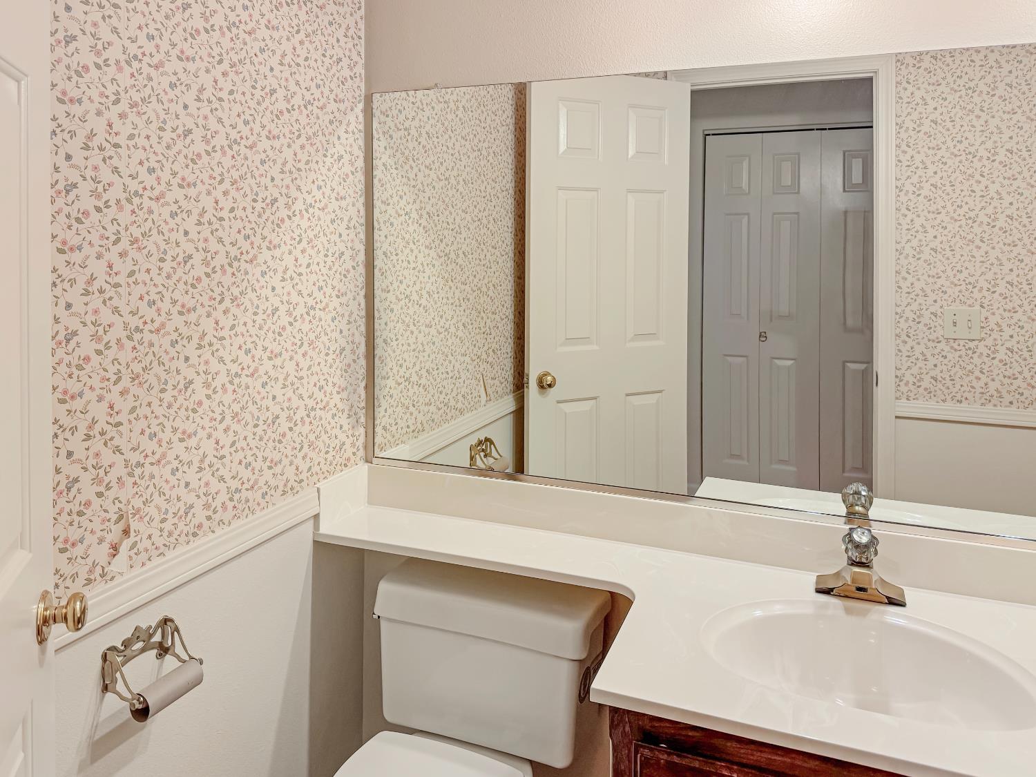 Auburn, California, 95603, United States, 4 Bedrooms Bedrooms, ,3 BathroomsBathrooms,Residential,For Sale,1988591