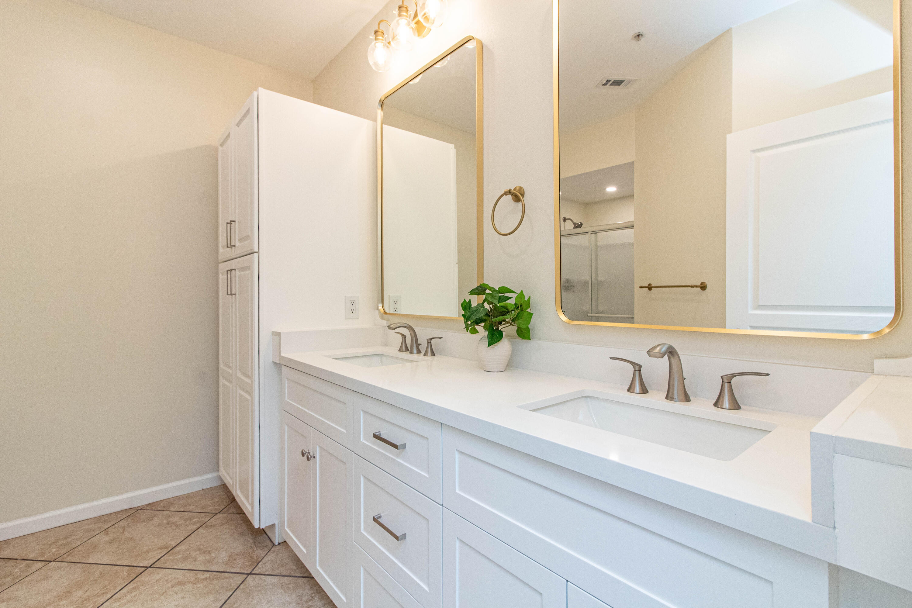 212 Harbor Boulevard Unit 102, Destin, Florida, 32541, United States, 2 Bedrooms Bedrooms, ,2 BathroomsBathrooms,Residential,For Sale,212 Harbor Boulevard Unit 102,1658539