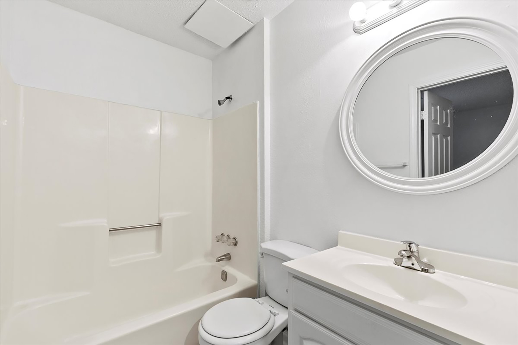 A Perfect Opportunity to Enjoy Low-Maintenance Living at Wynndowne Townhomes - 物件實景