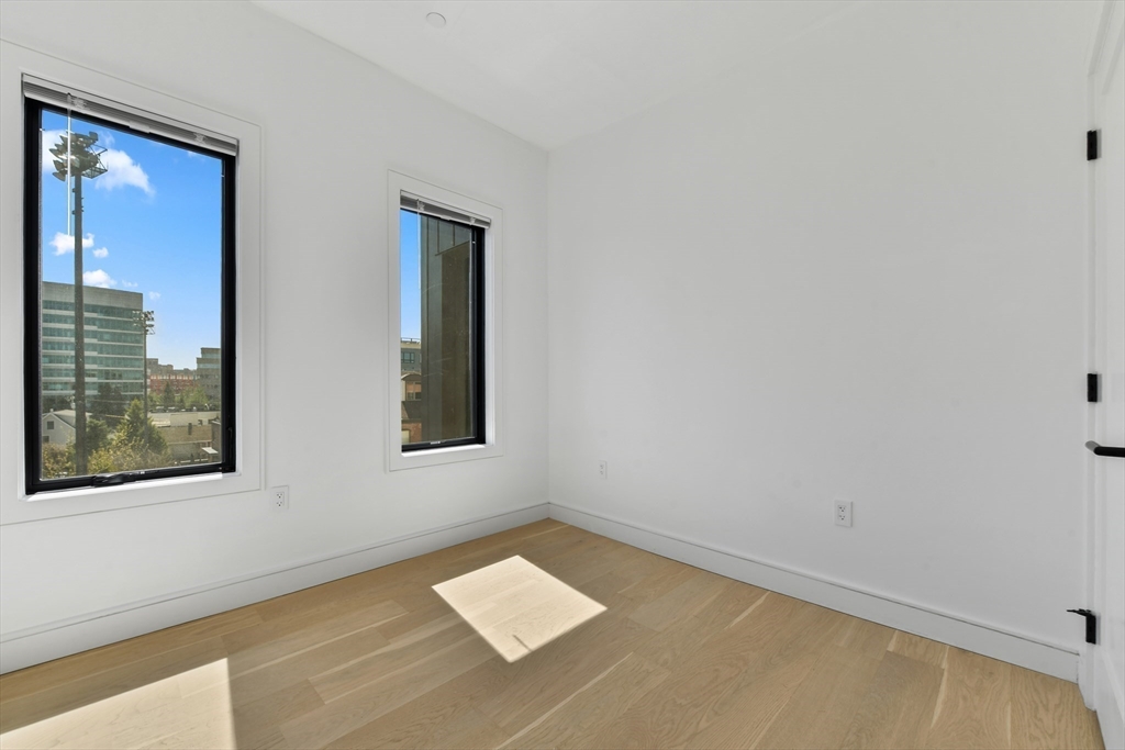 Boston, Massachusetts, 02135, United States, 2 Bedrooms Bedrooms, ,2 BathroomsBathrooms,Residential,For Sale,2015340