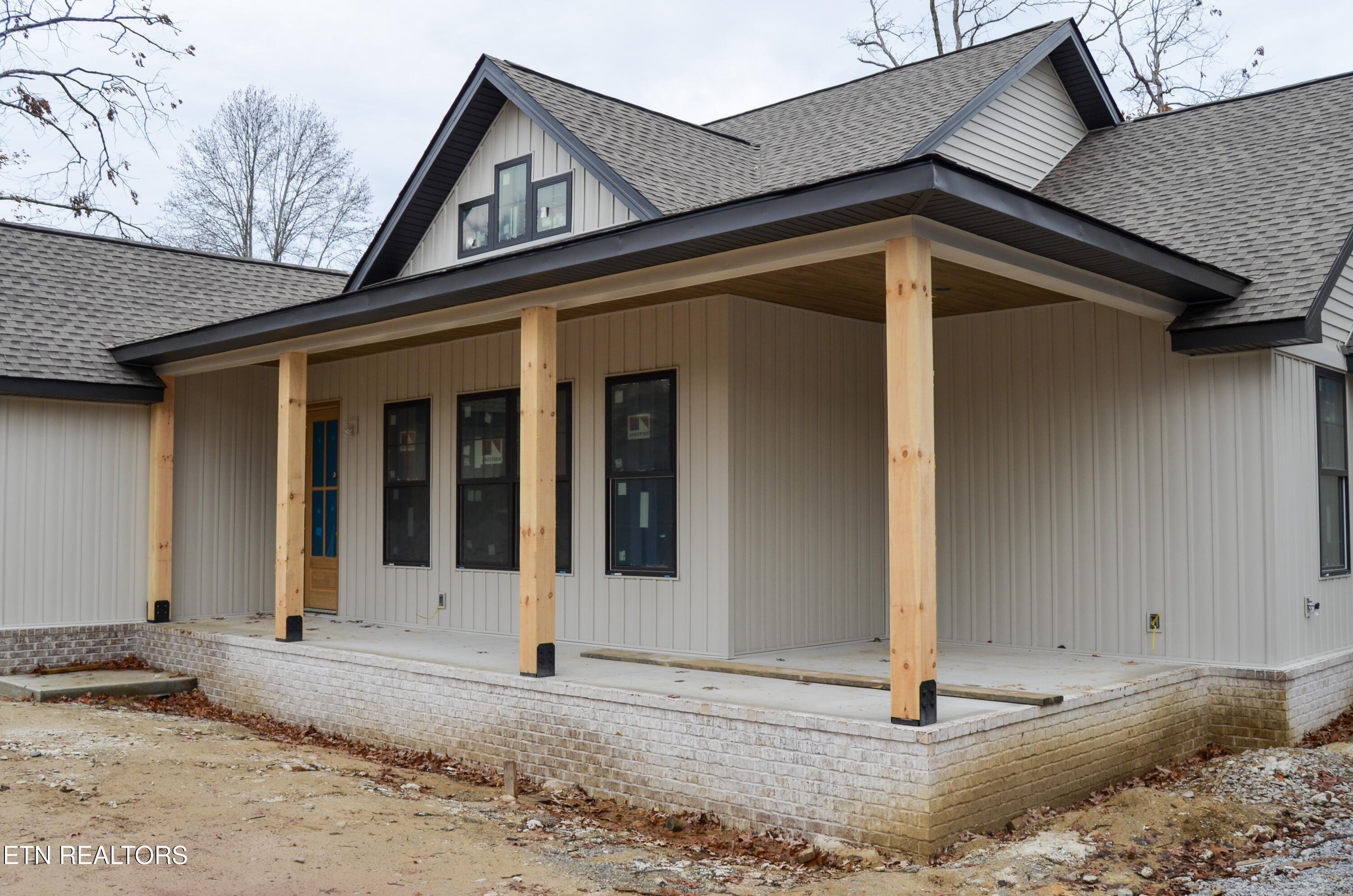 Crossville, Tennessee, 38558, United States, 3 Bedrooms Bedrooms, ,3 BathroomsBathrooms,Residential,For Sale,1998729