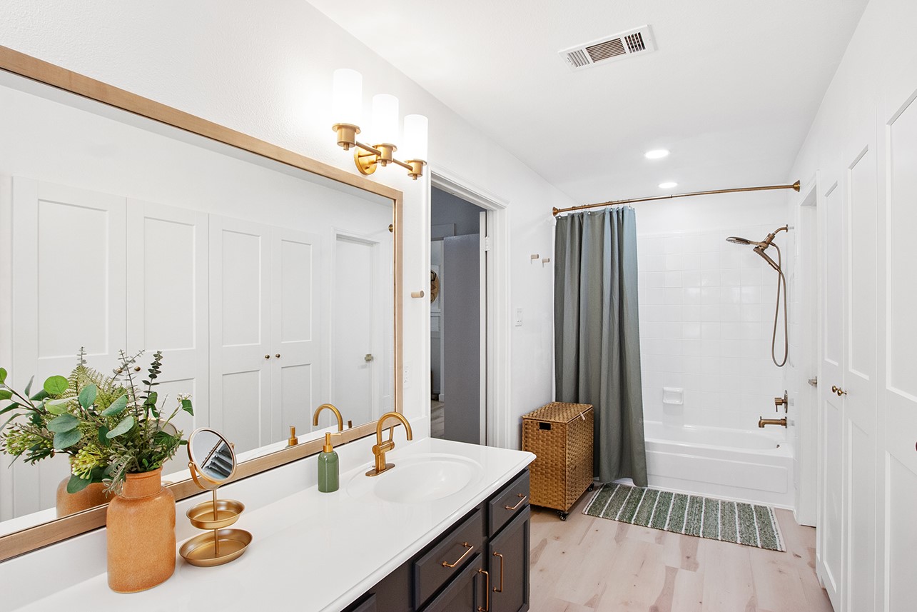 The Woodlands, Texas, 77381, United States, 3 Bedrooms Bedrooms, ,3 BathroomsBathrooms,Residential,For Sale,1970094