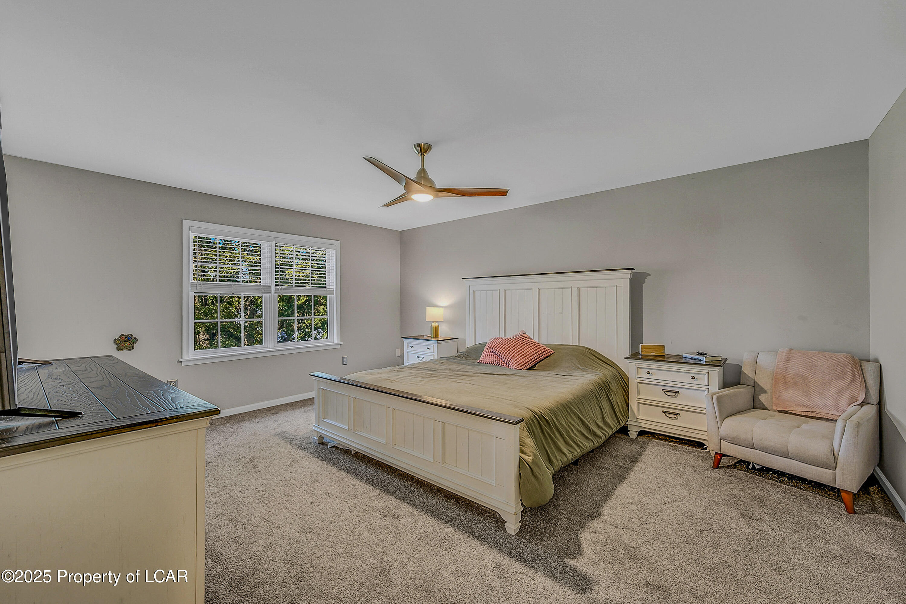Shavertown, Pennsylvania, 18708, United States, 4 Bedrooms Bedrooms, ,3 BathroomsBathrooms,Residential,For Sale,1943613