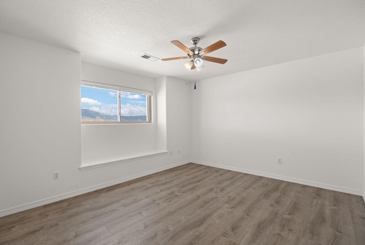 Rio Rancho, New Mexico, 87144, United States, 4 Bedrooms Bedrooms, ,3 BathroomsBathrooms,Residential,For Sale,1906947