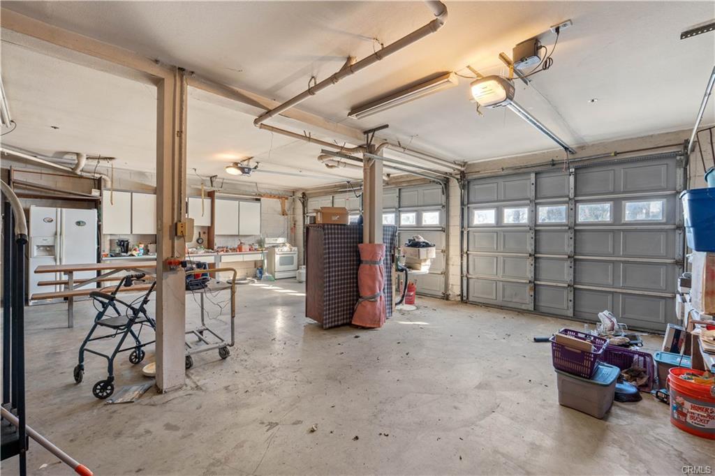 Bloomington, California, 92316, United States, 4 Bedrooms Bedrooms, ,3 BathroomsBathrooms,Residential,For Sale,2011679