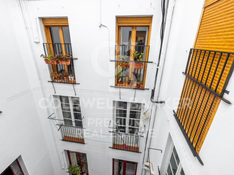 Barcelona Capital, Catalonia, ES, 4 Bedrooms Bedrooms, ,2 BathroomsBathrooms,Residential,For Sale,1752562