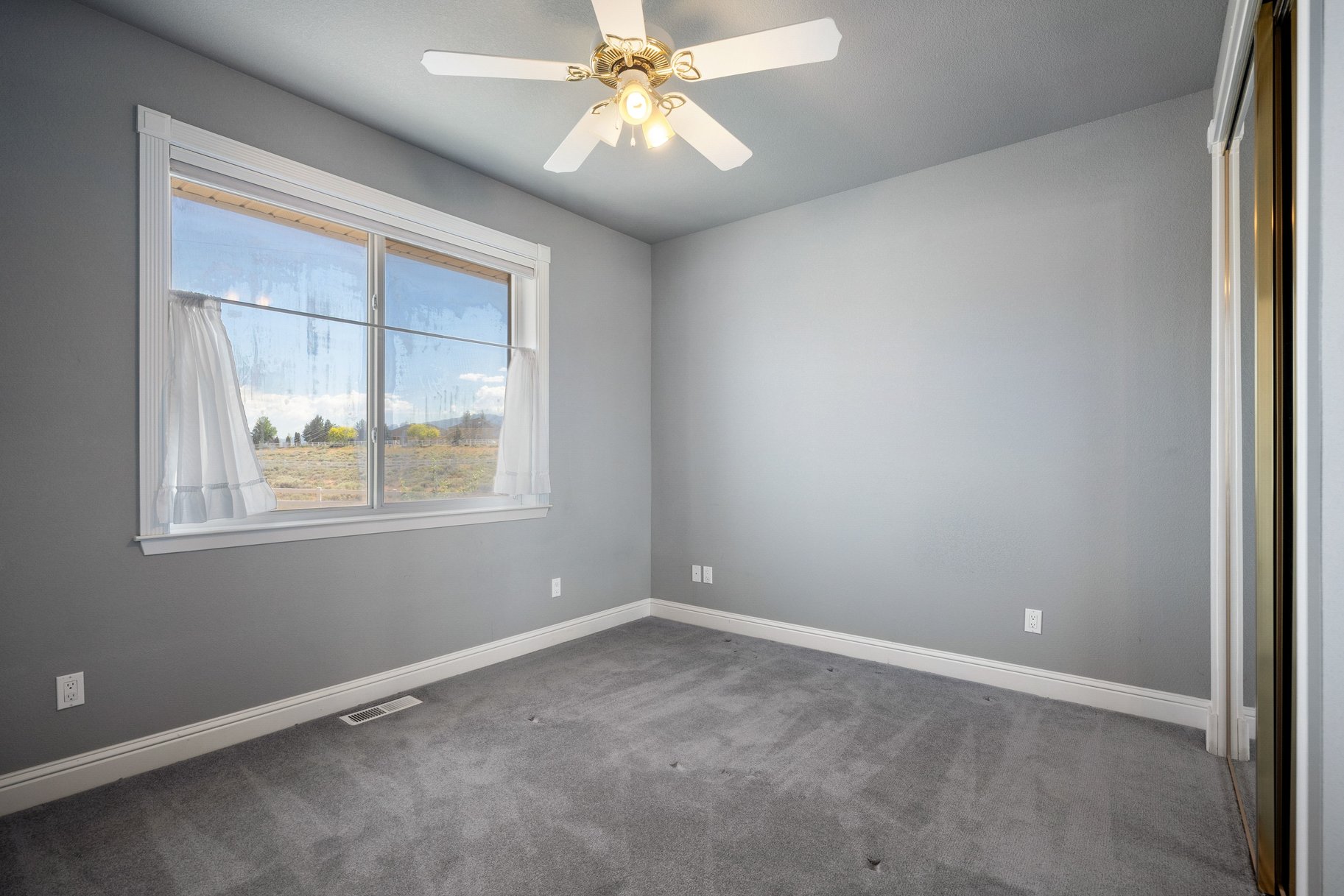  where  privacy meets convenience in gardnerville - 物件實景