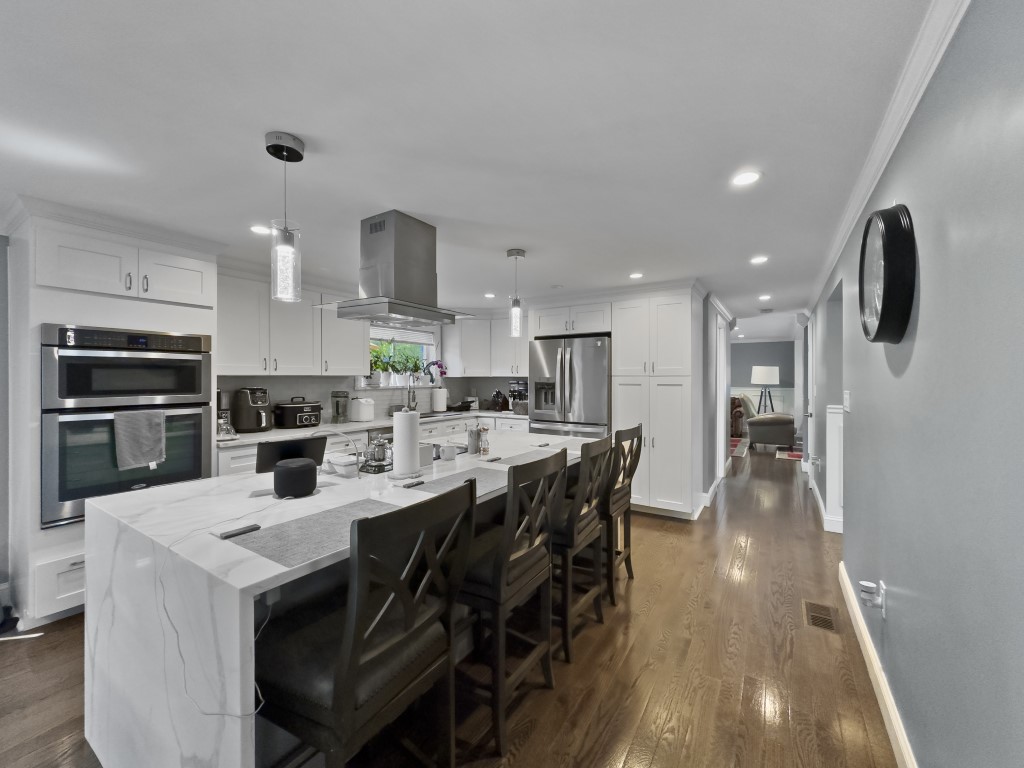 North Andover, Massachusetts, 01845, United States, 3 Bedrooms Bedrooms, ,4 BathroomsBathrooms,Residential,For Sale,2005973