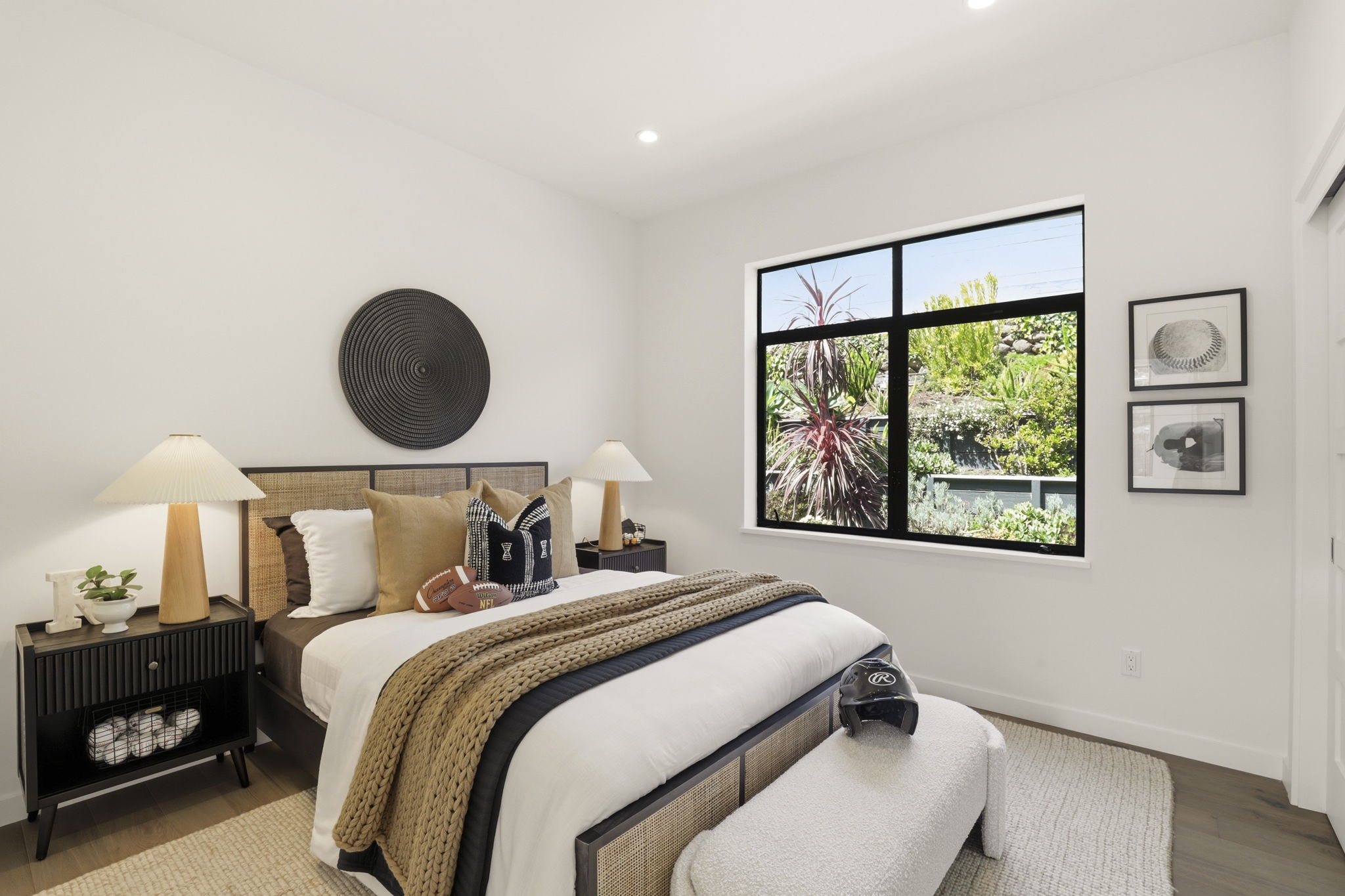  Modern Indoor-Outdoor Living Meets Unbeatable Walkability in Strawberry - 物件實景