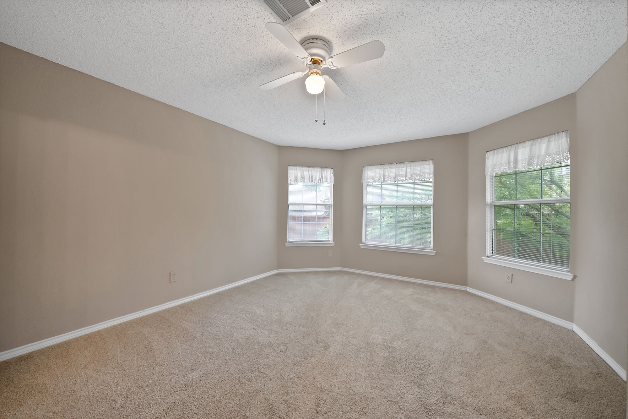  2129 Brentcove Drive, Grapevine, TX, 76051 - 物件實景