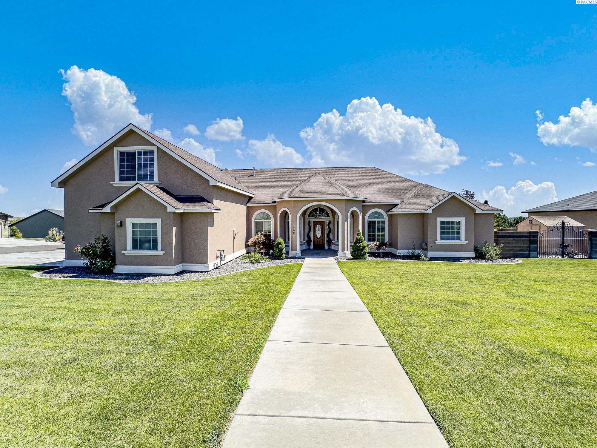 Pasco, Washington, 99301, United States, 4 Bedrooms Bedrooms, ,2 BathroomsBathrooms,Residential,For Sale,1826907