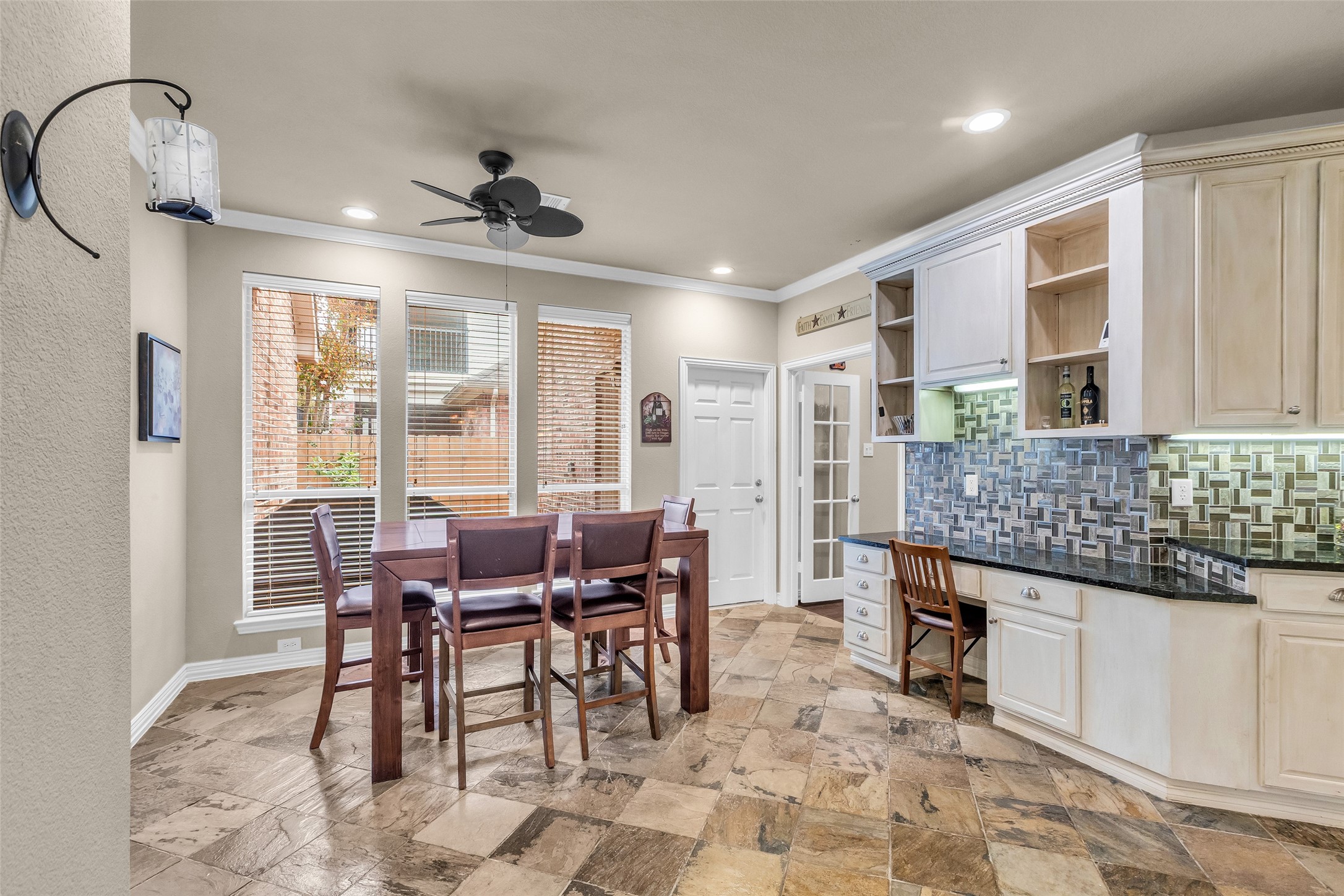 Conroe, Texas, 77304, United States, 4 Bedrooms Bedrooms, ,3 BathroomsBathrooms,Residential,For Sale,1999567