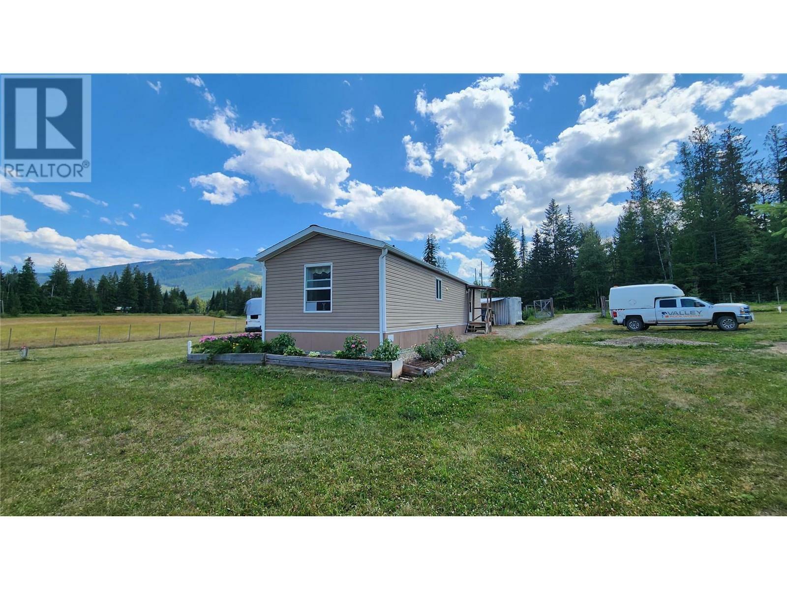 CHERRYVILLE, British Columbia, V0E 2G3, CA, 2 Bedrooms Bedrooms, ,1 BathroomBathrooms,Residential,For Sale,1837133
