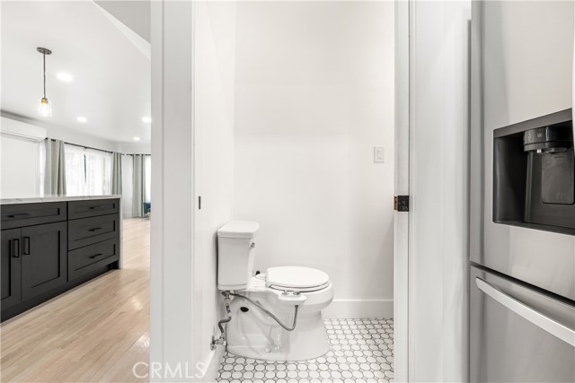 Long Beach, California, 90813, United States, 3 Bedrooms Bedrooms, ,4 BathroomsBathrooms,Residential,For Sale,1990787