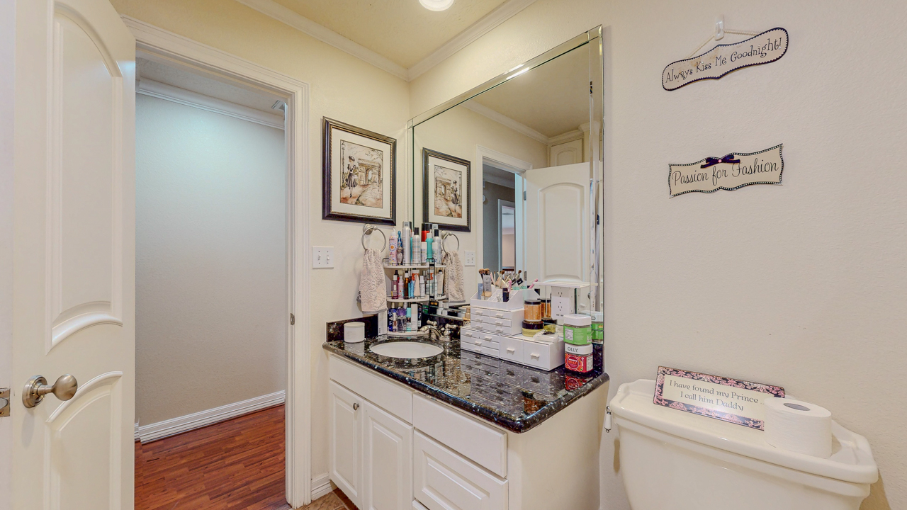 Orange, Texas, 77630, United States, 3 Bedrooms Bedrooms, ,5 BathroomsBathrooms,Residential,For Sale,1901539