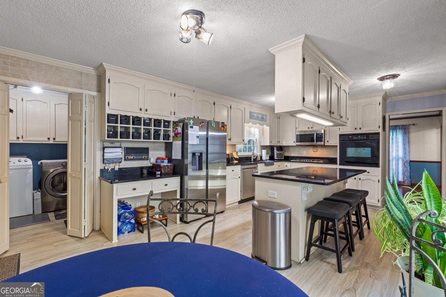 Fayetteville, Georgia, 30215, United States, 5 Bedrooms Bedrooms, ,3 BathroomsBathrooms,Residential,For Sale,1908173