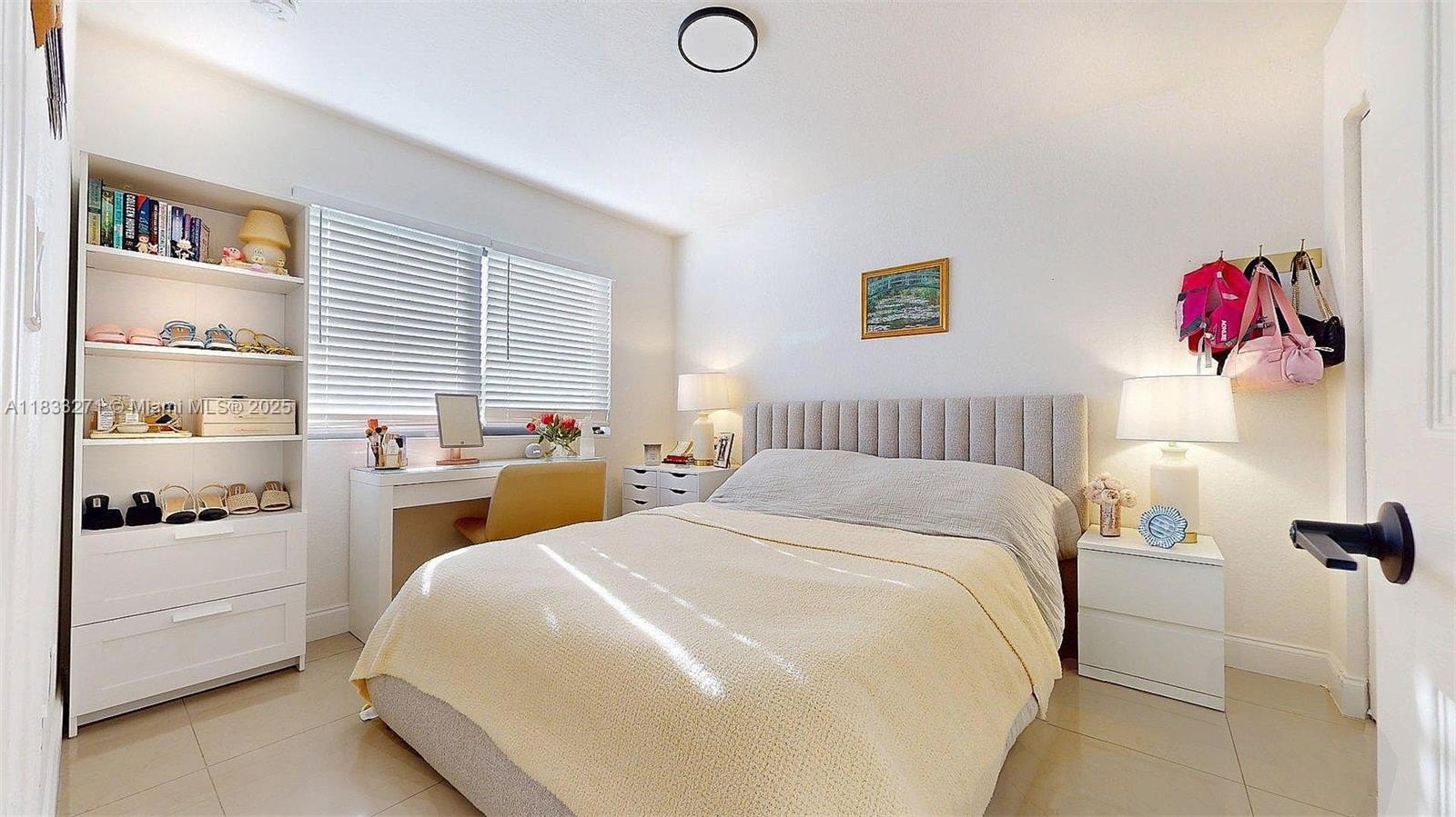 Homestead, Florida, 33033, United States, 5 Bedrooms Bedrooms, ,3 BathroomsBathrooms,Residential,For Sale,1937338