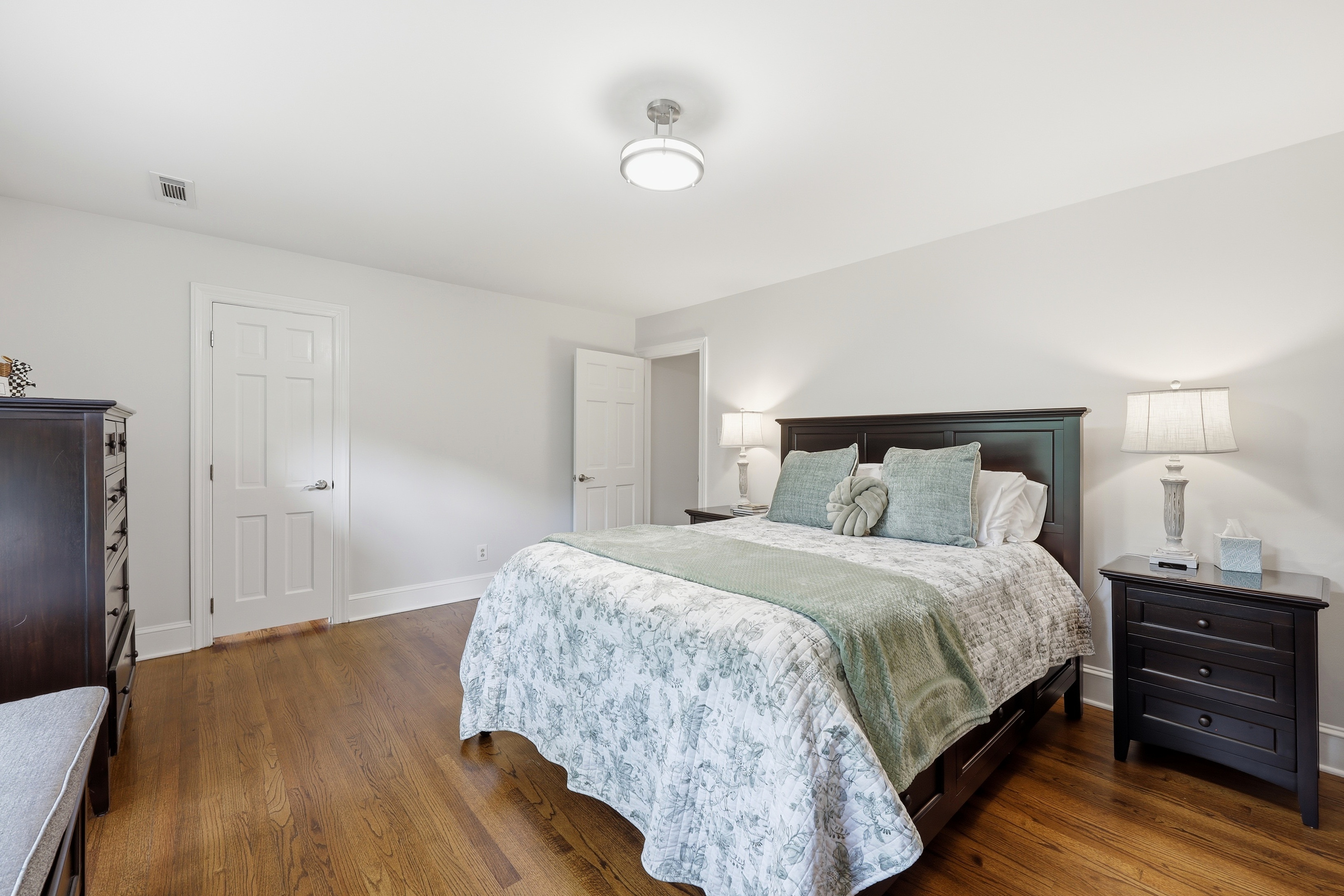  6901 Woodmere Drive, Raleigh, NC 27612 - 物件實景