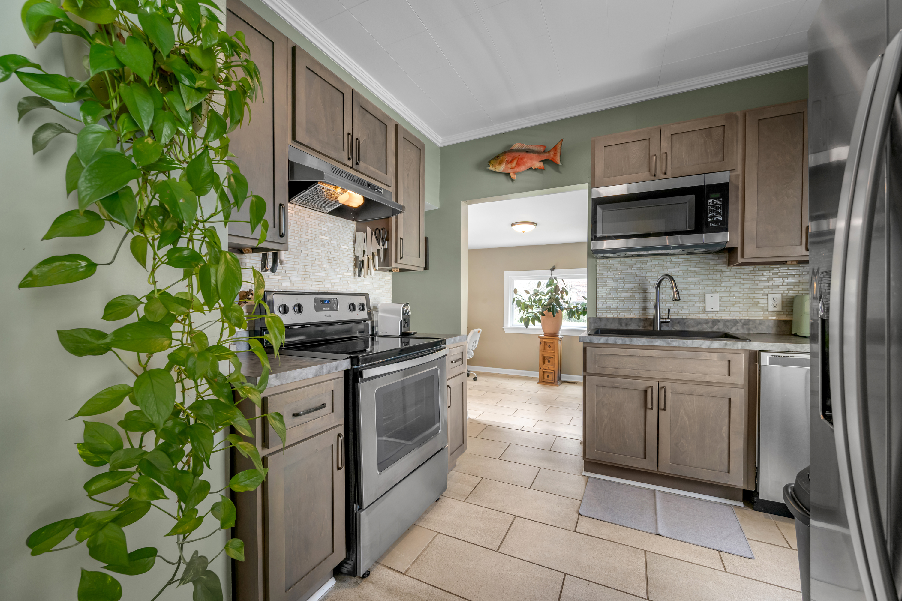  127 Delmont Drive - 物件實景