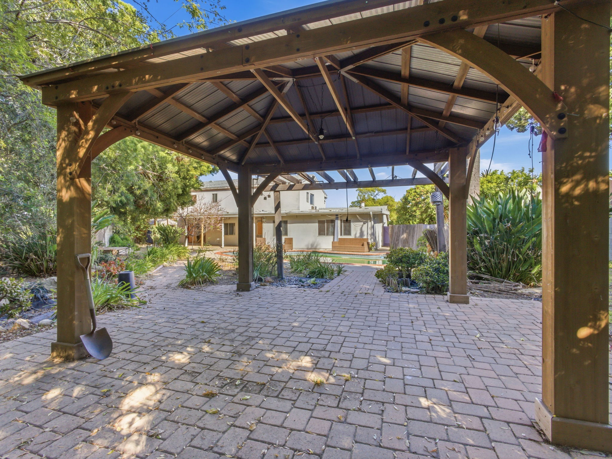  349 Somerset Cir - 物件實景