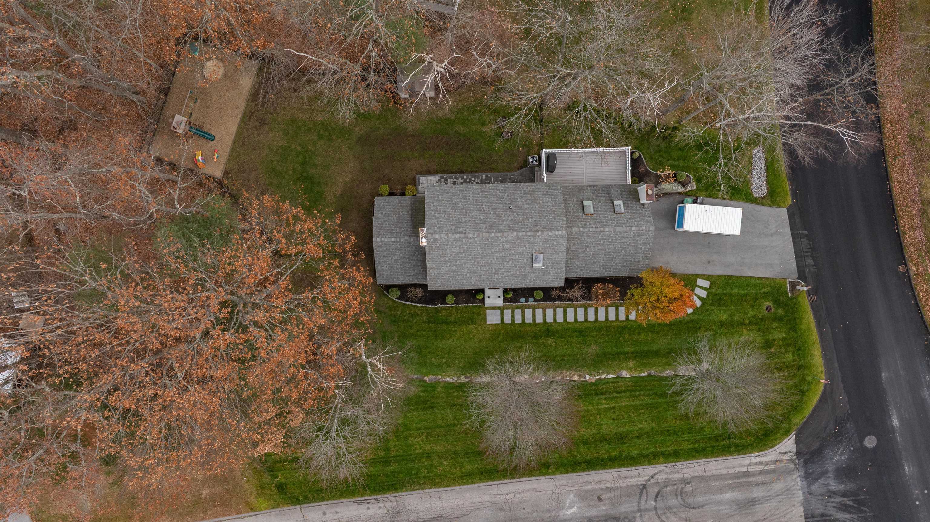 Hooksett, New Hampshire, 03106, United States, 3 Bedrooms Bedrooms, ,1 BathroomBathrooms,Residential,For Sale,2002155