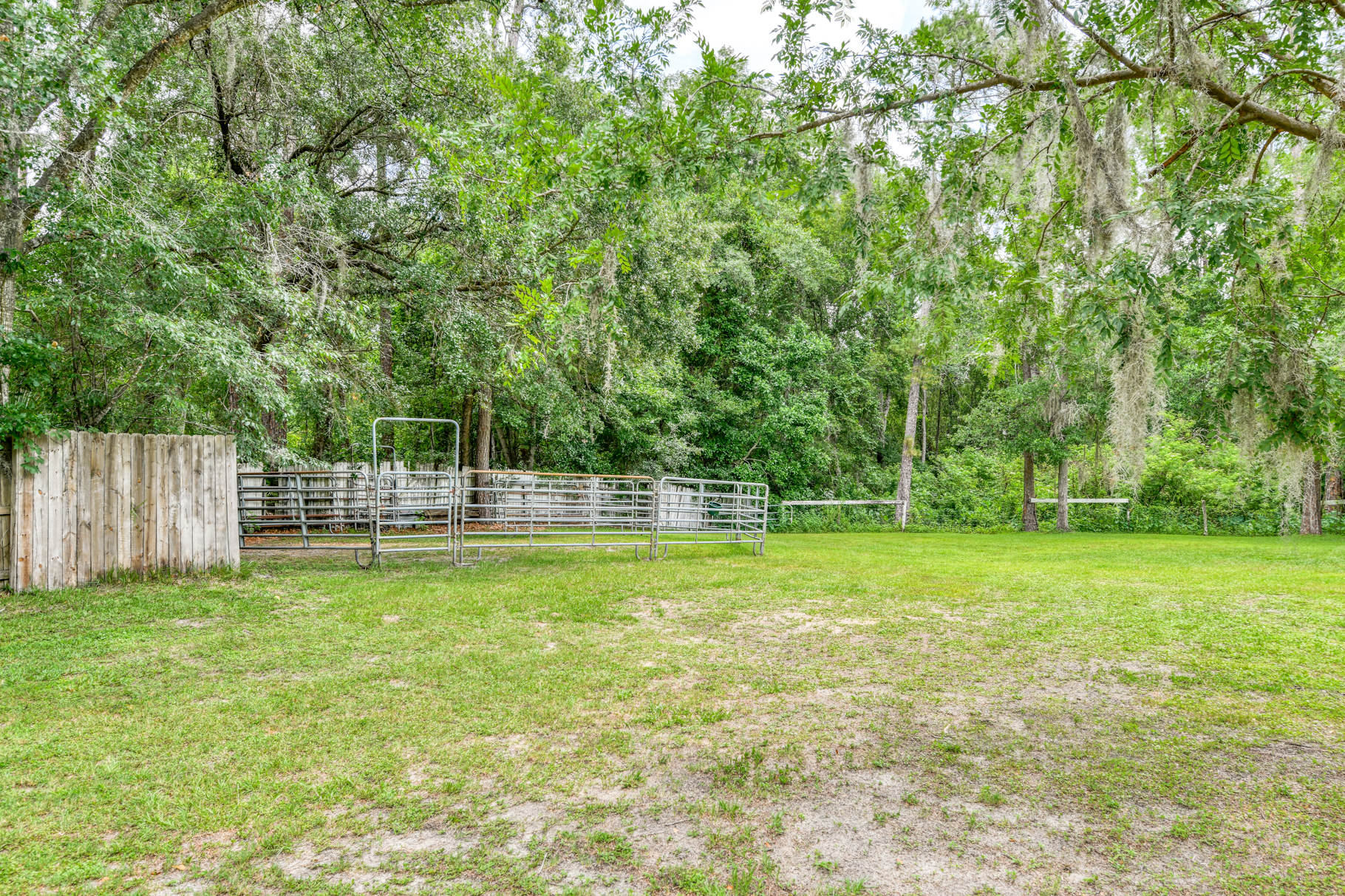 Palatka, Florida, 32177, United States, 4 Bedrooms Bedrooms, ,3 BathroomsBathrooms,Residential,For Sale,1865874