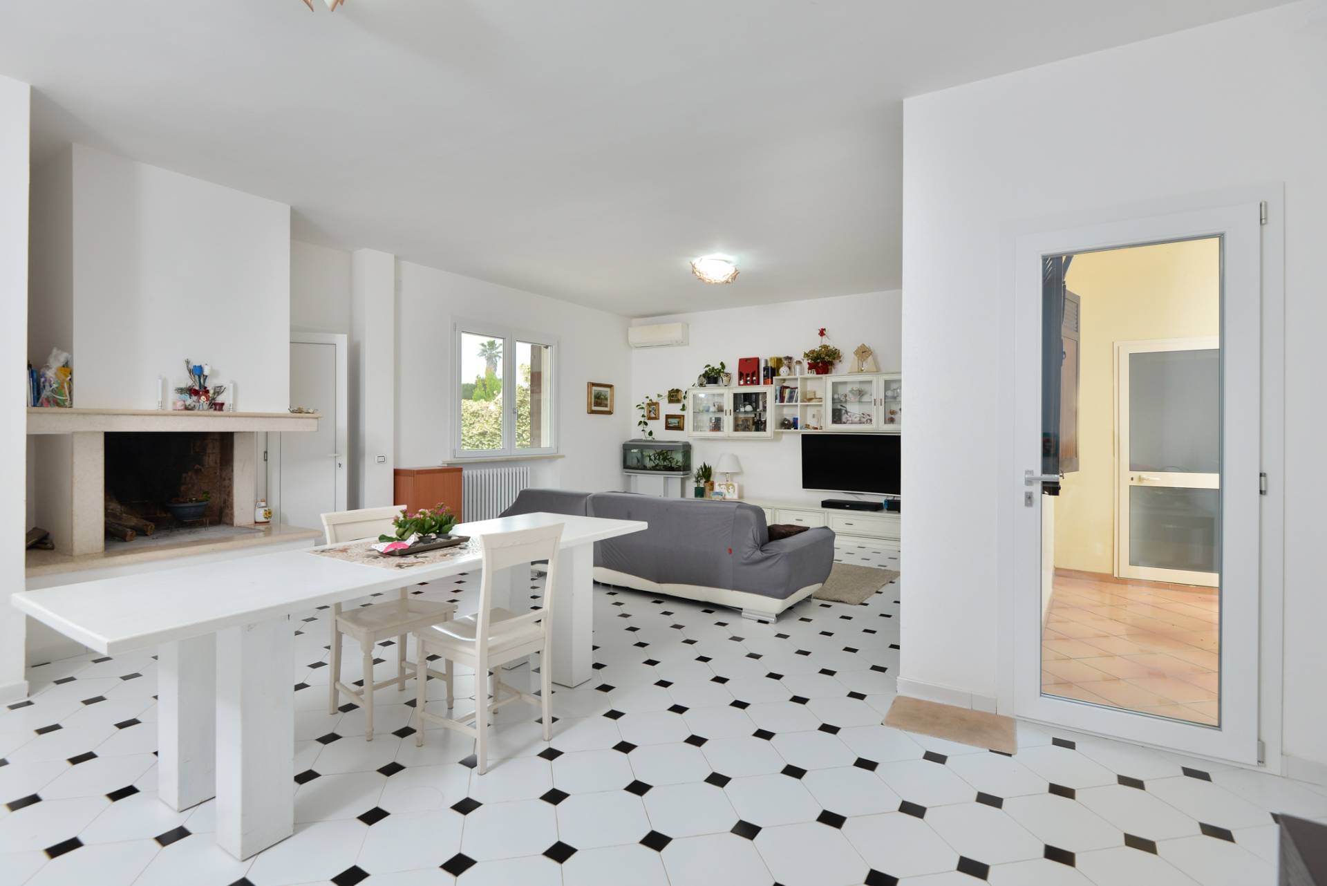 Lecce, Lecce, 73100, IT, 7 Bedrooms Bedrooms, ,6 BathroomsBathrooms,Residential,For Sale,1848251