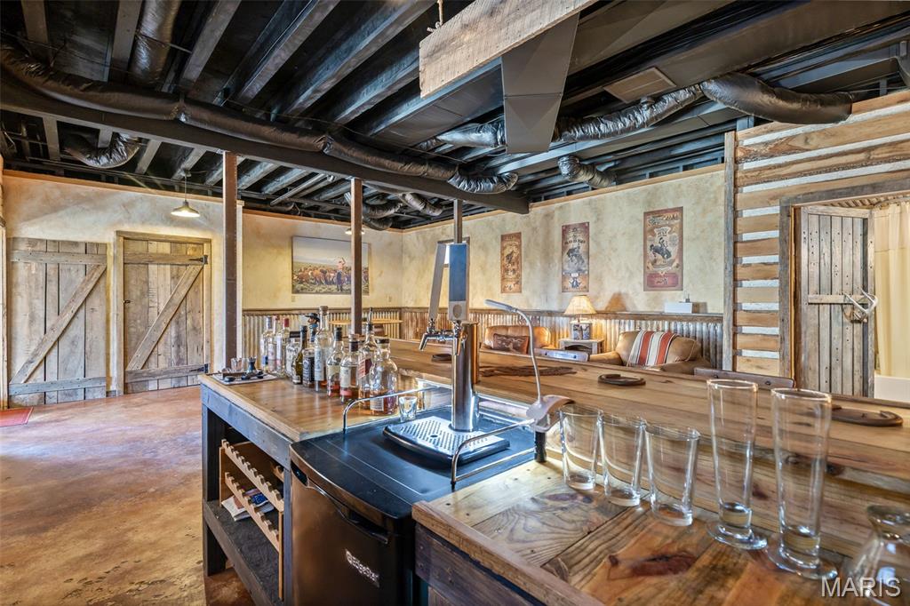 Farmington, Missouri, 63640, United States, 3 Bedrooms Bedrooms, ,4 BathroomsBathrooms,Residential,For Sale,1991980