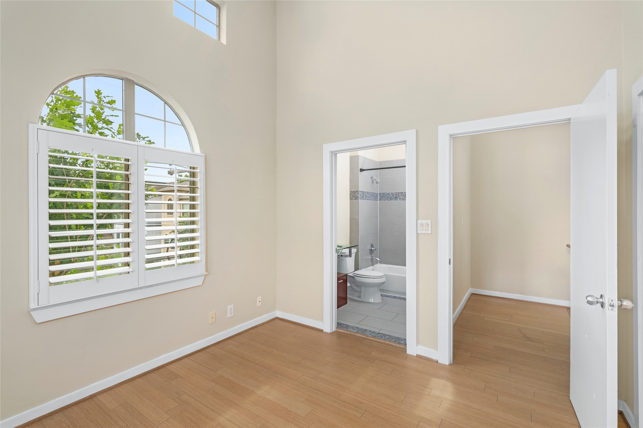  802 Jackson Hill Street #201 - 物件實景