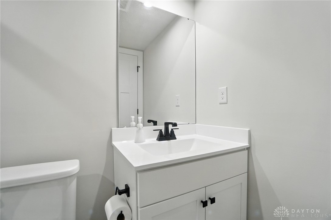 Xenia, Ohio, 45385, United States, 3 Bedrooms Bedrooms, ,4 BathroomsBathrooms,Residential,For Sale,1917092