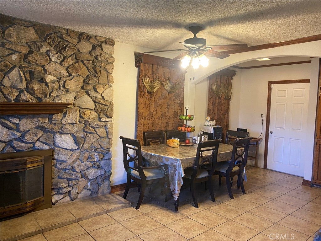 Compton, California, 90221, United States, 4 Bedrooms Bedrooms, ,2 BathroomsBathrooms,Residential,For Sale,1975515