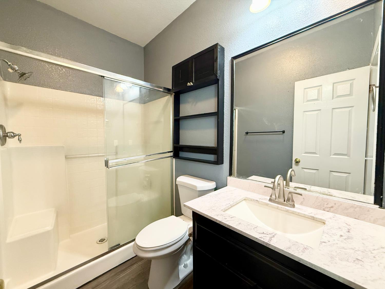 Patterson, California, 95363, United States, 5 Bedrooms Bedrooms, ,3 BathroomsBathrooms,Residential,For Sale,1982239