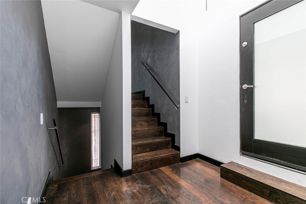 Woodland Hills, California, 91364, United States, 3 Bedrooms Bedrooms, ,3 BathroomsBathrooms,Residential,For Sale,1942330