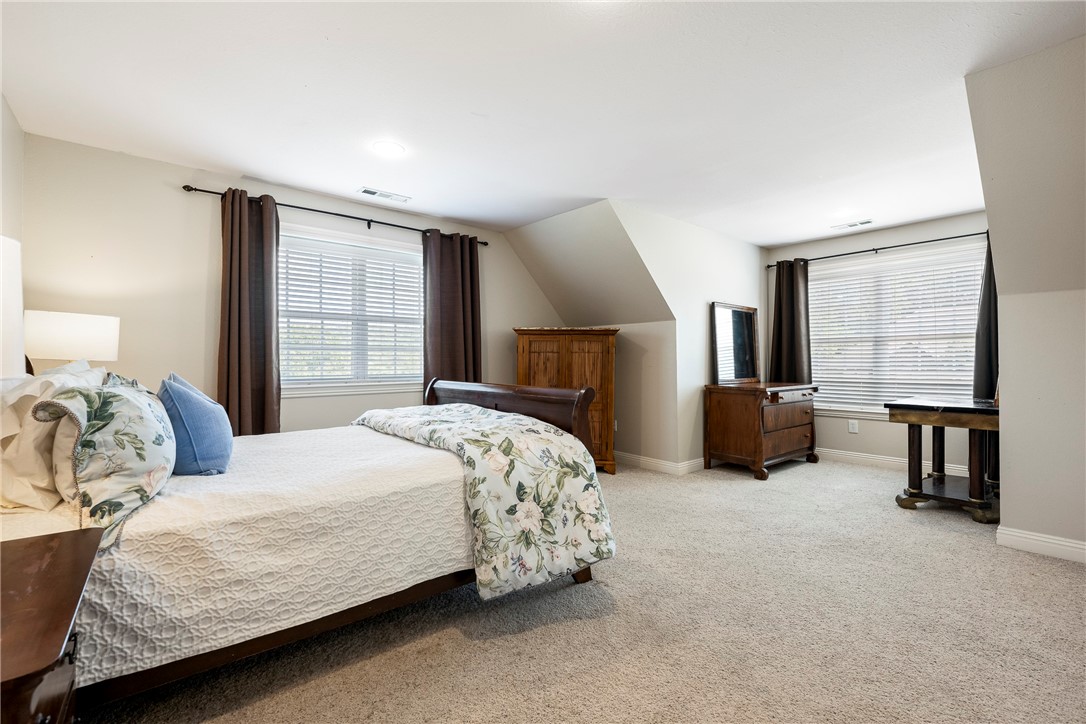 2370 E Meandering Way, Fayetteville, Arkansas, 72701, United States, 4 Bedrooms Bedrooms, ,5 BathroomsBathrooms,Residential,For Sale,2370 E Meandering Way,1618973