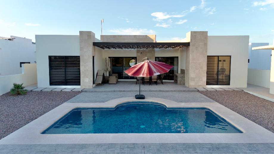 LAS PERLAS, Guaymas, Sonora, 85506, Mexico, 4 Bedrooms Bedrooms, ,6 BathroomsBathrooms,Residential,For Sale,LAS PERLAS,1622930