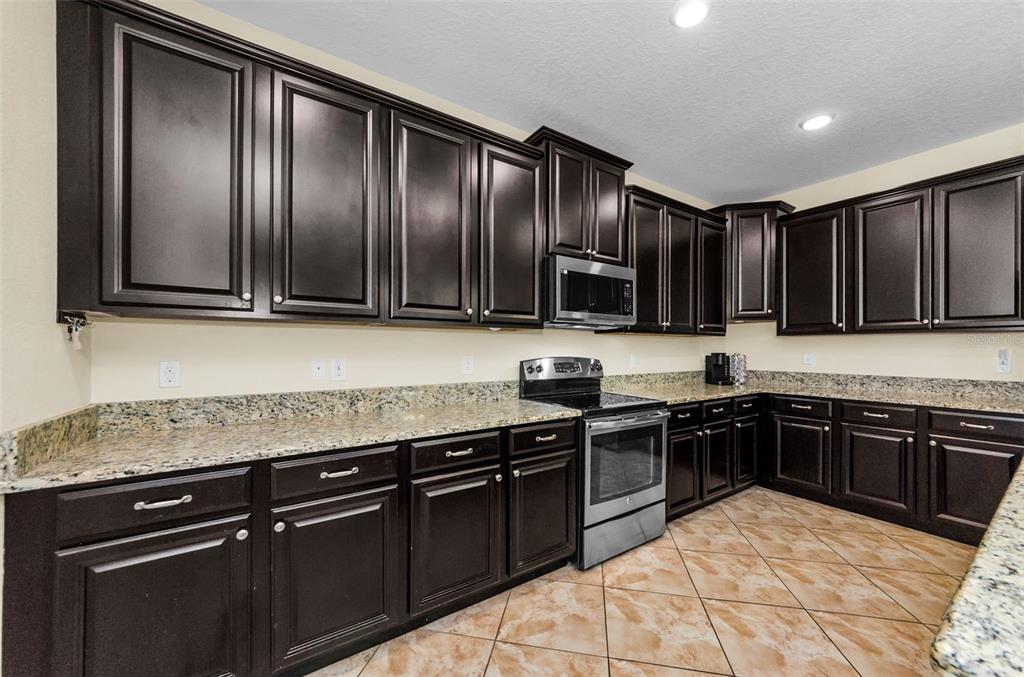 New Port Richey, Florida, 34655, United States, 4 Bedrooms Bedrooms, ,4 BathroomsBathrooms,Residential,For Sale,1954623