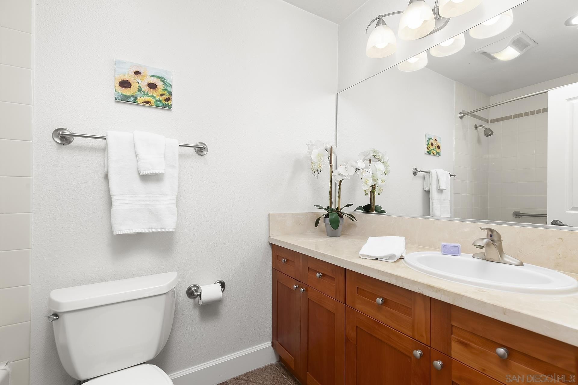 8512 Via Mallorca F, La Jolla, California, 92037, United States, 1 Bedroom Bedrooms, ,1 BathroomBathrooms,Residential,For Sale,8512 Via Mallorca F,1682425