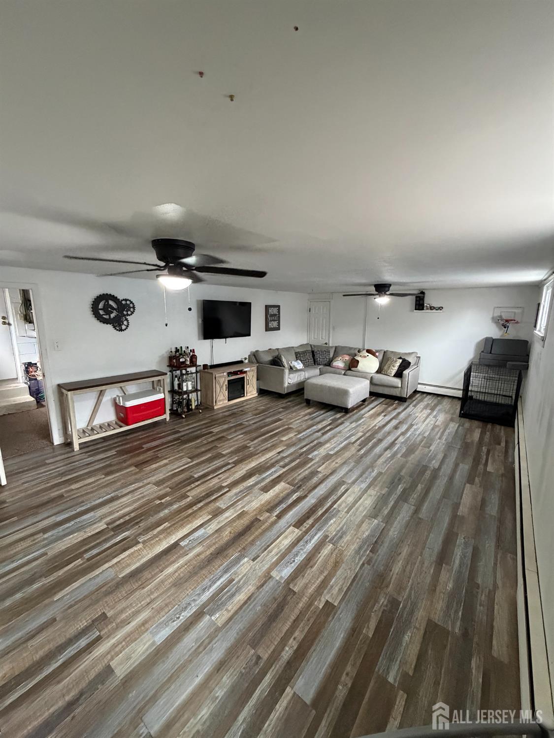 Fords, New Jersey, 08863, United States, 4 Bedrooms Bedrooms, ,2 BathroomsBathrooms,Residential,For Sale,2000605