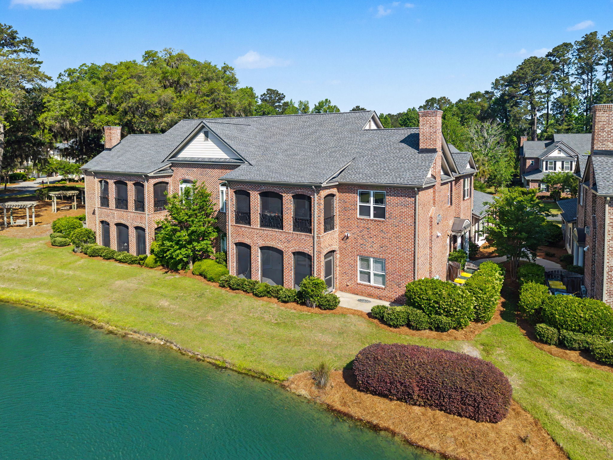  1201 River Oaks Drive, Richmond Hill - 物件實景