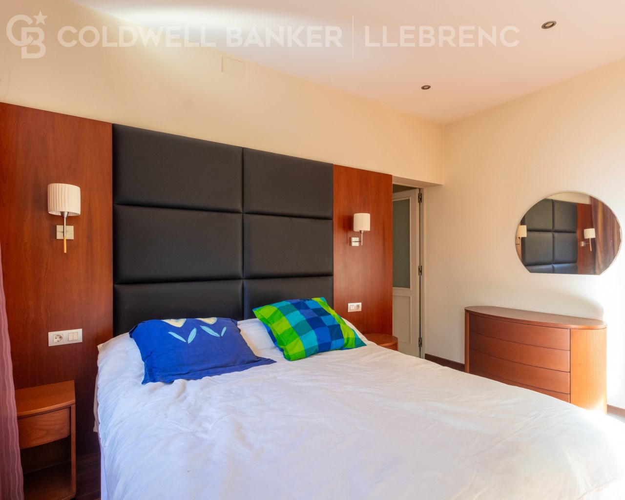 Barcelona, Catalonia, ES, 3 Bedrooms Bedrooms, ,3 BathroomsBathrooms,Residential,For Sale,1448508