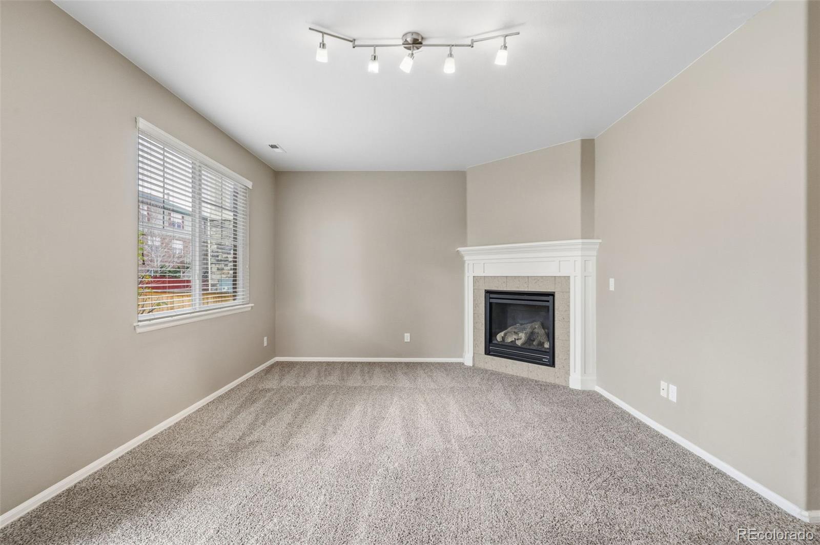 Aurora, Colorado, 80016, United States, 5 Bedrooms Bedrooms, ,3 BathroomsBathrooms,Residential,For Sale,1995144