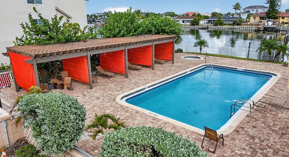 CLEARWATER BEACH, Florida, 33767, United States, 2 Bedrooms Bedrooms, ,2 BathroomsBathrooms,Residential,For Sale,1998949