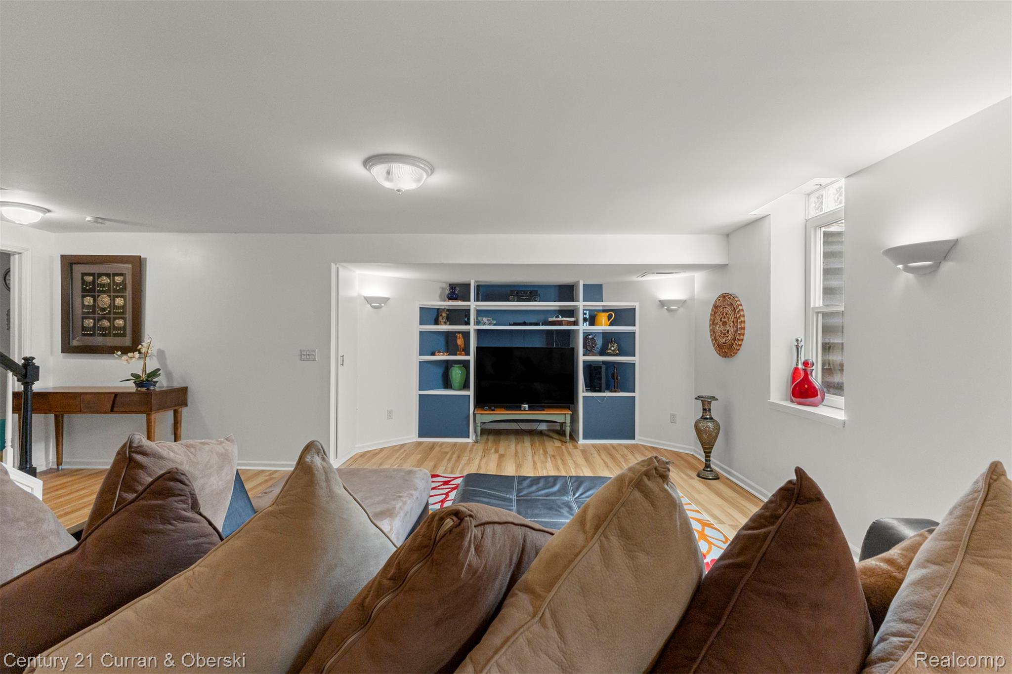 Canton Charter Township, Michigan, 48188, United States, 4 Bedrooms Bedrooms, ,4 BathroomsBathrooms,Residential,For Sale,2049400