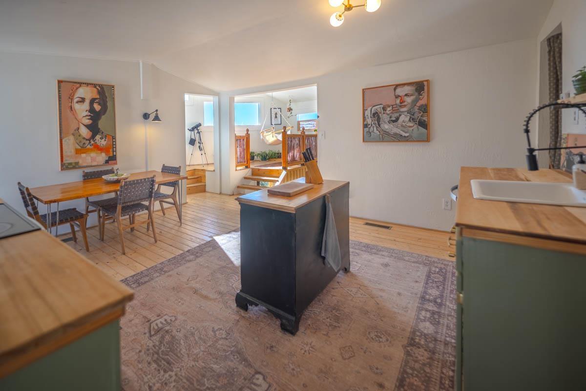 Truchas, New Mexico, 87578, United States, 3 Bedrooms Bedrooms, ,4 BathroomsBathrooms,Residential,For Sale,1739296