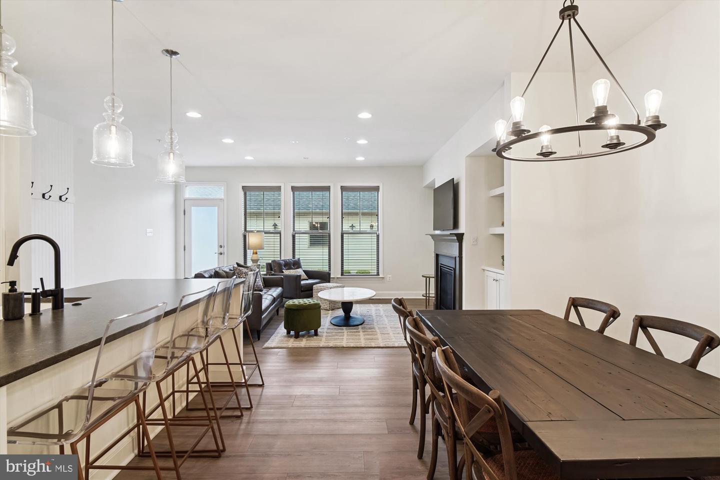 Frederick, Maryland, 21701, United States, 4 Bedrooms Bedrooms, ,4 BathroomsBathrooms,Residential,For Sale,1996927