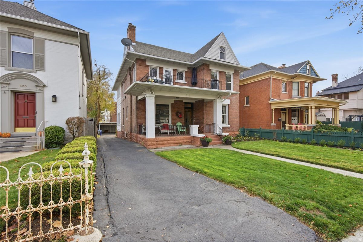 Salt Lake City, Utah, 84103, United States, 5 Bedrooms Bedrooms, ,Residential,For Sale,2003119